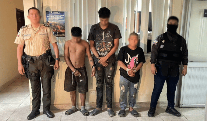 Capturan a tres miembros de 'Los Lobos' en Morona Santiago