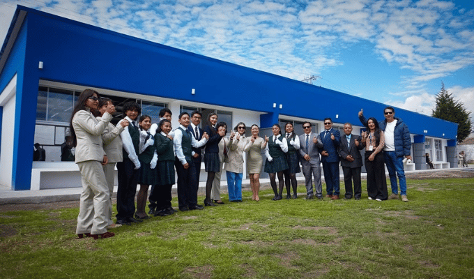 Chimborazo recibe $290 mil en obras para mejorar colegios