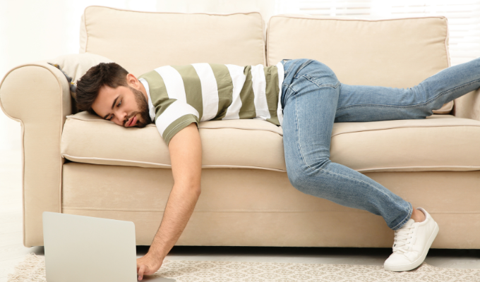 ¡Pilas! Procrastinar No Es Por Pereza, Te Decimos la Verdadera Razón