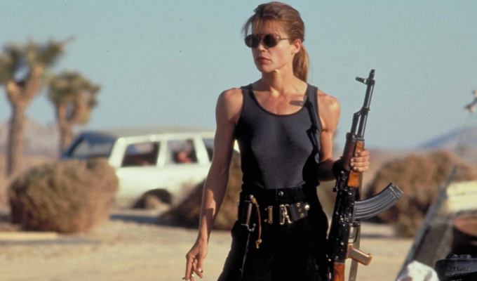 Linda Hamilton, la Inigualable Sarah Connor, Resurge de las Cenizas