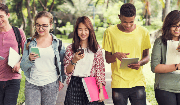¿Qué buscan los jóvenes en las marcas? Conexión y propósito