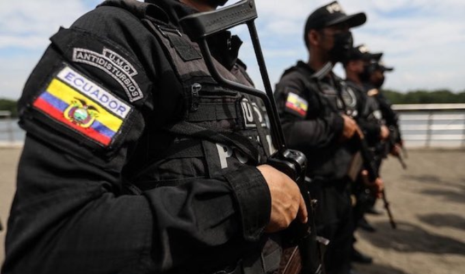 Bandas en Durán usaban uniformes policiales para cometer delitos