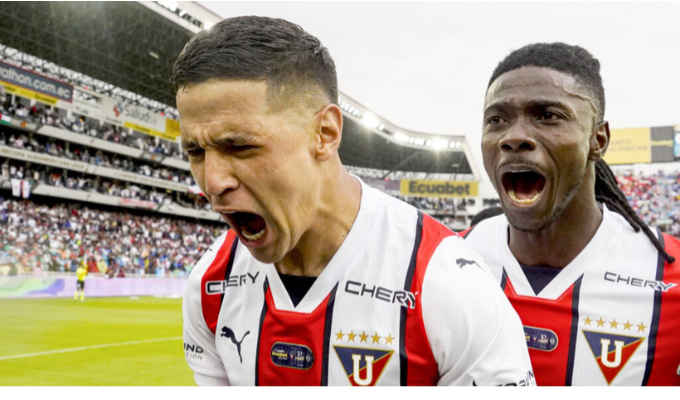 ¿Se va Alex Arce? Liga de Quito ya busca su reemplazo