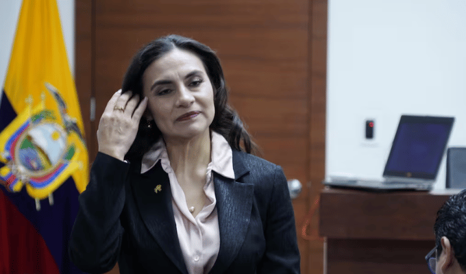 Verónica Abad fue declarada en rebeldía en audiencia del TCE