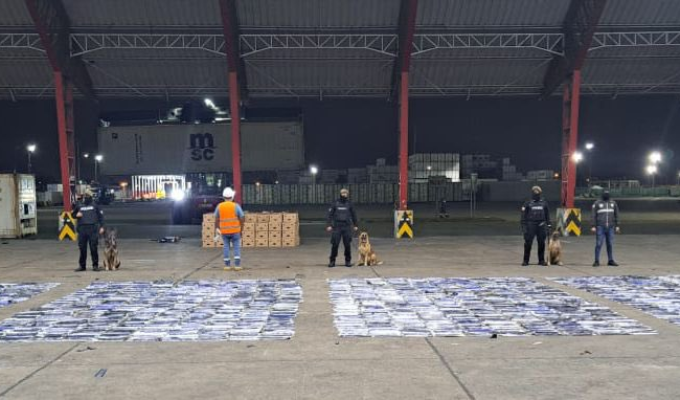Incautan más de 150 kilos de cocaína en el puerto de Machala