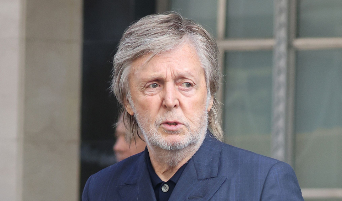 Paul McCartney pide proteger a los artistas de la IA y la piratería