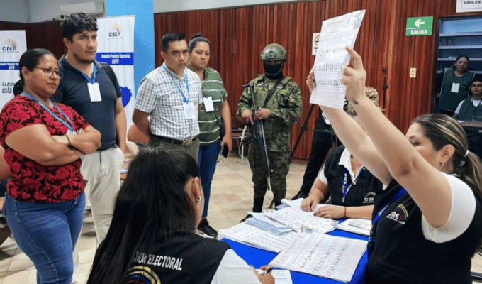 Elecciones 2025: CNE revisó actas inconsistentes en el escrutinio
