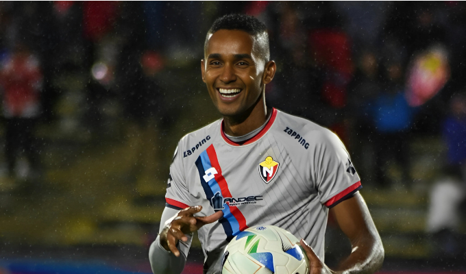 Fidel Martínez brilla en Libertadores, ¿Regresará a Barcelona?
