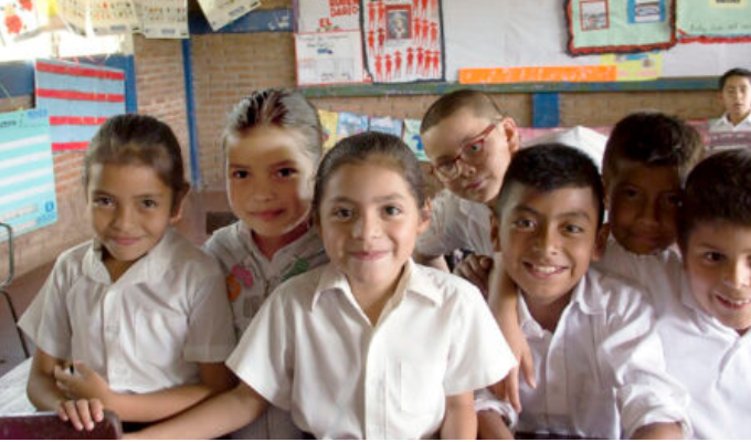 Ministerio de Educación niega acciones con ideología de género