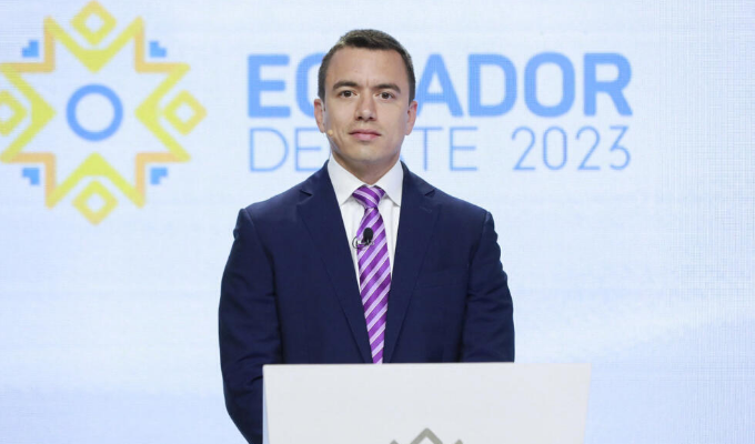 Las cuatro crisis que podrían frenar la reelección de Daniel Noboa