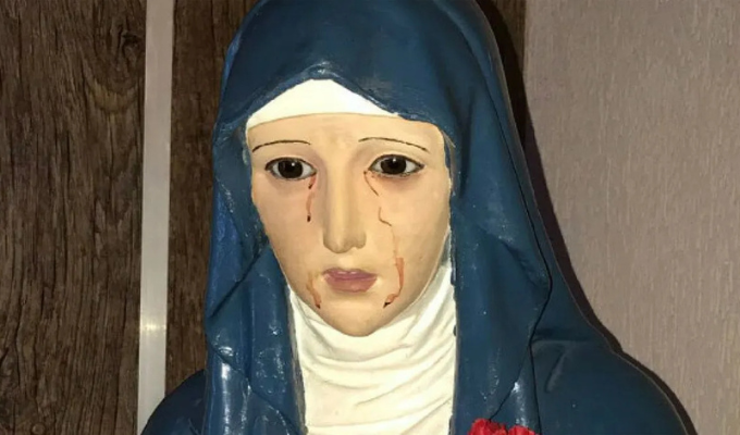 La verdad detrás de la Virgen que llora sangre
