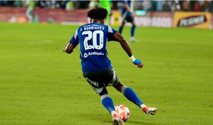 ¡Dos penales atajados! Emelec y Macará empataron sin goles 🧤.