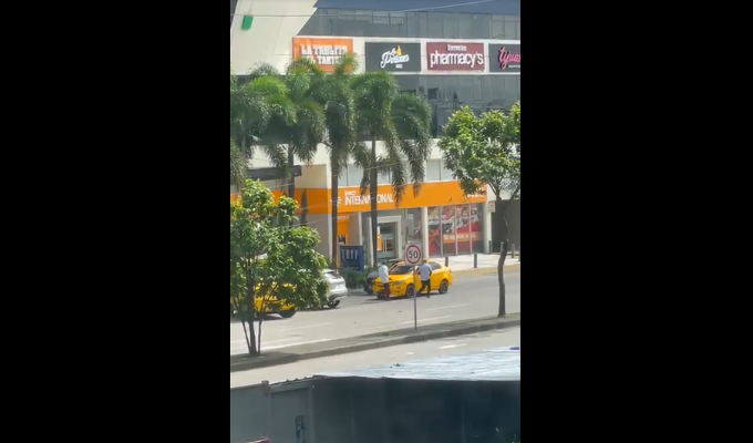 Balacera en Guayaquil tras violento robo a carro blindado