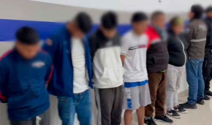 ¡Banda de asaltantes de buses cae en Quito!