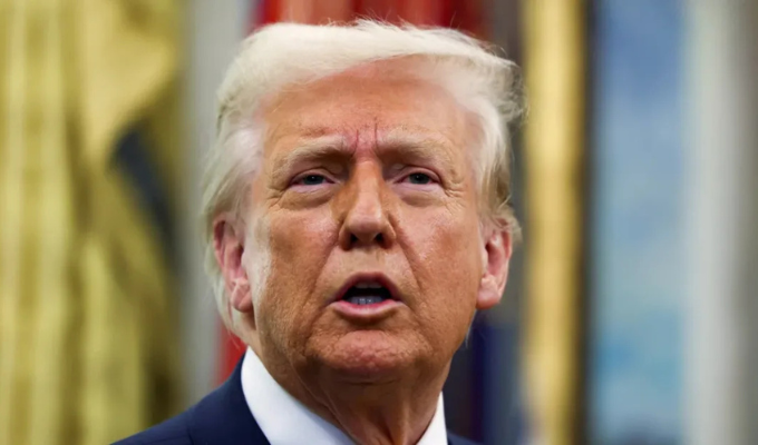 ¡Trump amenaza con más aranceles a México y Canadá!