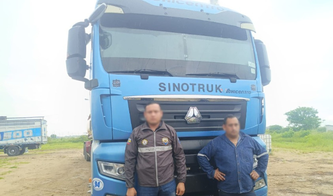 ¡Capturados por robo de combustible en Santa Elena!