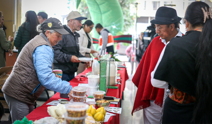 ¡Tungurahua brilla con su feria agroecológica!