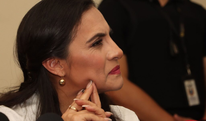 ¡TCE niega apelación de Verónica Abad y le impone fuerte sanción!