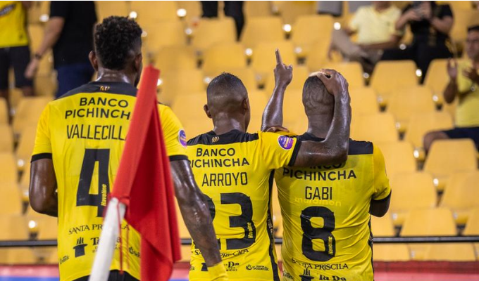 Barcelona SC derrota 2-0 a Delfín y sigue como único puntero.