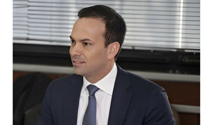 Hijo de Carlos Pólit pagó una parte, y aún debe más de USD 16 millones