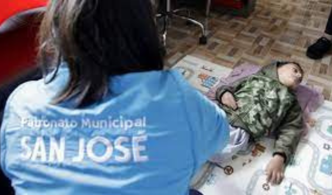 Terapias gratuitas a domicilio para personas con discapacidad en Quito