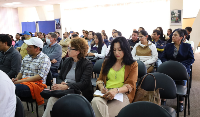 "El Puente Comercial China-Ecuador: Un Mar de Oportunidades"