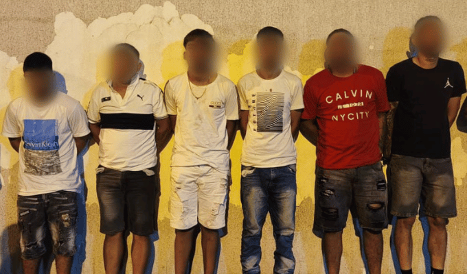 Seis detenidos, dinero, armas y drogas incautadas