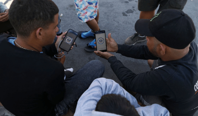 Migrantes con cita por app CBP One deben salir de EE.UU.