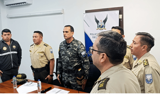 Pidió firmeza a los policías y planificó operativos para elecciones