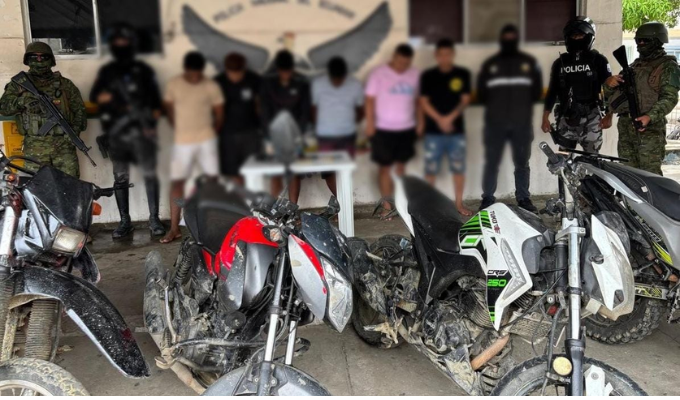 ¡Cayeron! Siete detenidos con armas y motos en operativo en Guayas