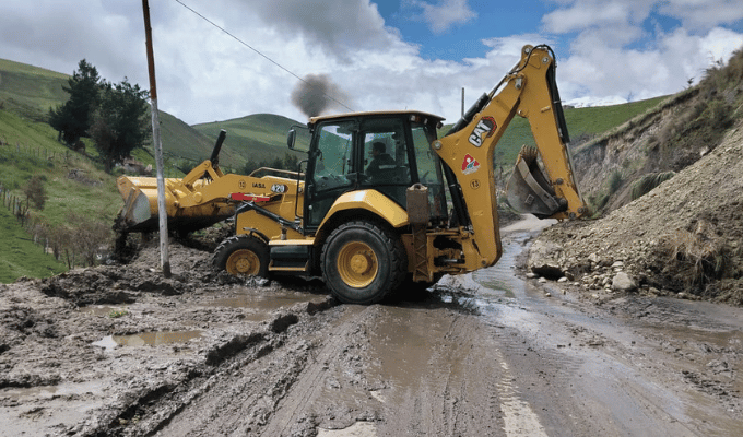 ¡Atención! Derrumbes afectan la vía Flores-Aguas Calientes
