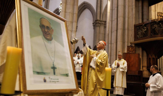 ¡El papa Francisco murió a los 88 años!