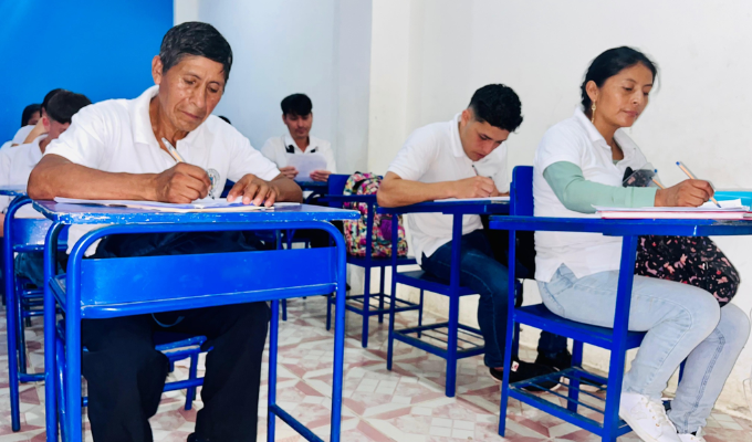 ¡Ejemplo de lucha! Mariano, el estudiante de 63 años que no se rinde