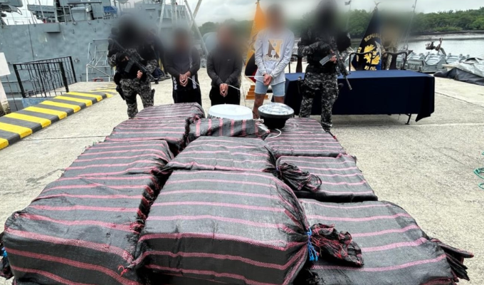 ¡Cae tremendo cargamento de droga en altamar!