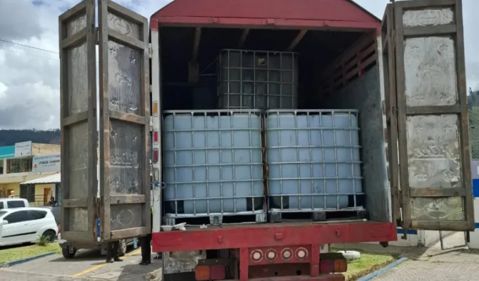 Transportaba cisternas sospechosas y la Policía lo paró en seco
