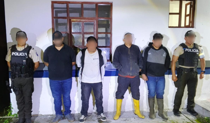 ¡Cae banda que robaba autos en Tungurahua!