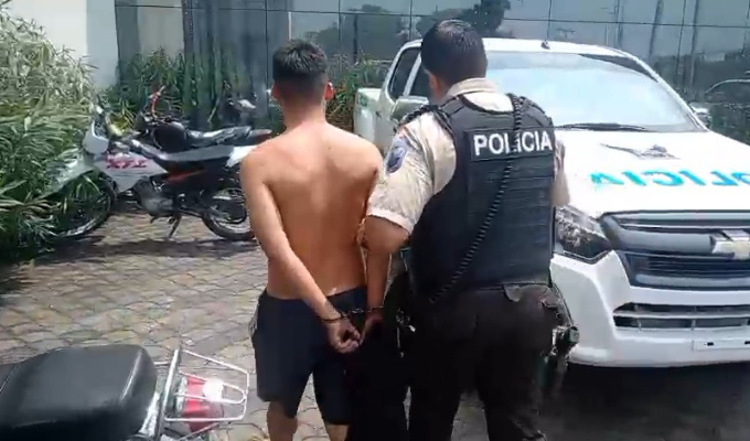 ¡Intentaron llevárselo y la Policía los alcanzó!