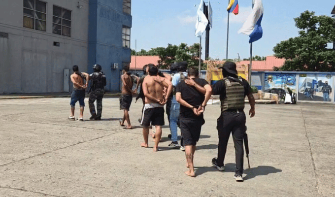 Cayeron cinco sujetos que mantenían a víctima en cautiverio