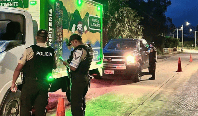 Policía refuerza la seguridad en 25 carreteras del país
