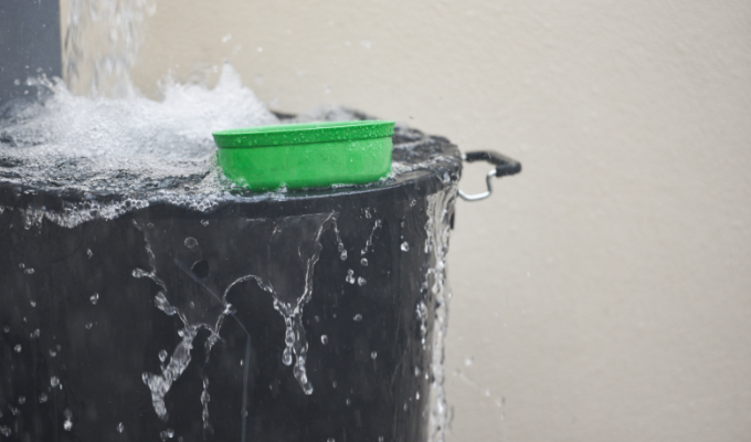 ¡Tragedia en Portoviejo! Niño murió ahogado en un balde de agua