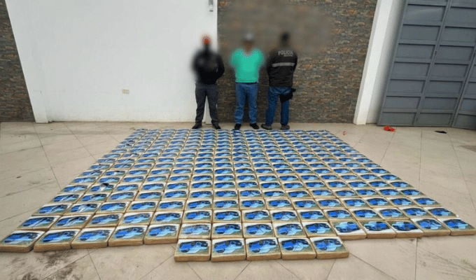 ¡Cae cargamento de cocaína valorado en más de $15 millones en Manabí!