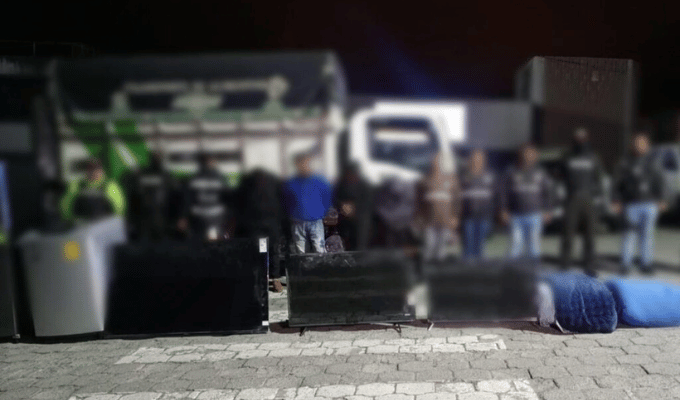 ¡Banda de roba casas capturada en Carchi!