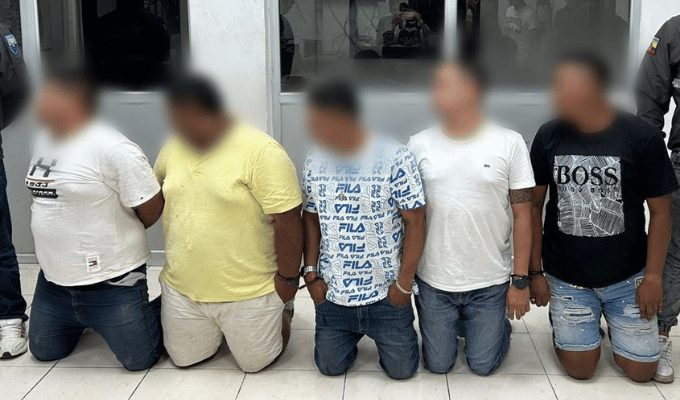 ¡Daule bajo fuego! Cinco capturados con armas en pleno centro