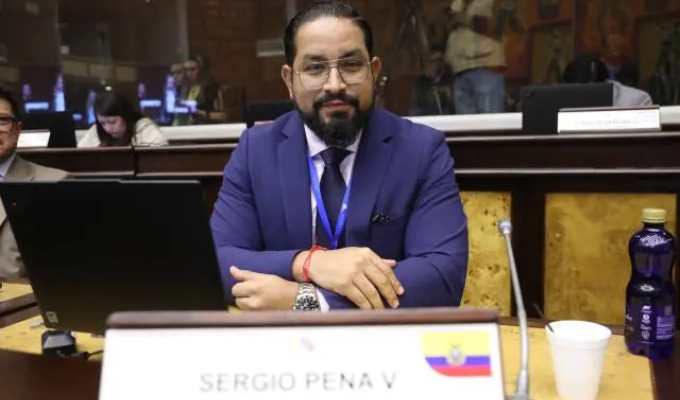 ¡Correísmo rompe con Sergio Peña por apoyar a Noboa!