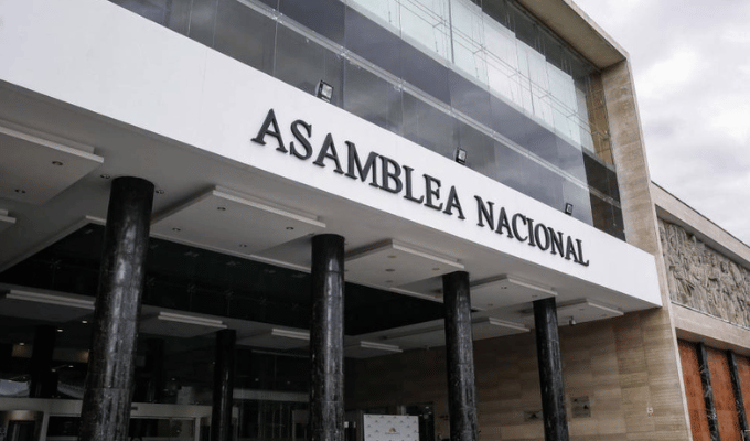 ¡Asambleístas bajo la lupa por multas!