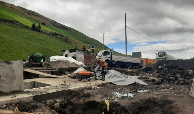 Planta de agua llega a Hualcanga, en Quero
