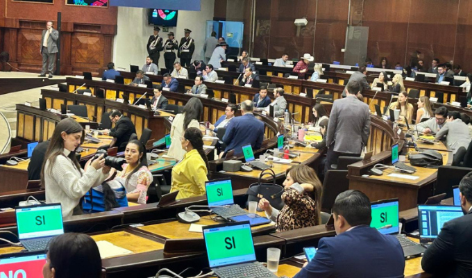 Correísmo intentó sacar a Niels Olsen, pero fracasó en votación