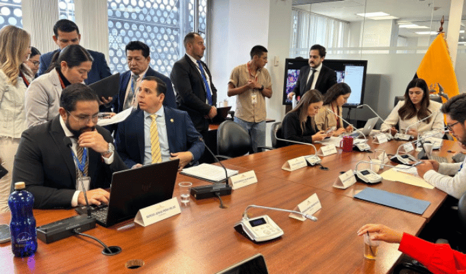 ¡Ley bomba en la Asamblea!