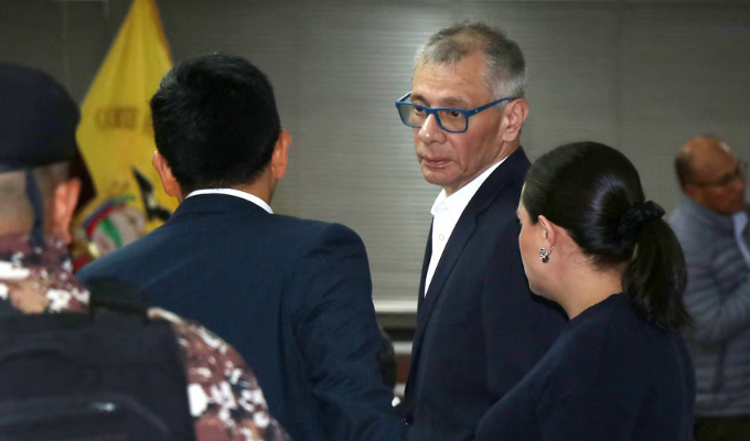 ¡Glas quiere cambiar a los jueces antes del juicio!