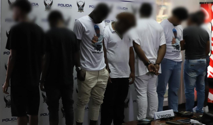 Policía impide asalto en Guayaquil y captura a 8 armados